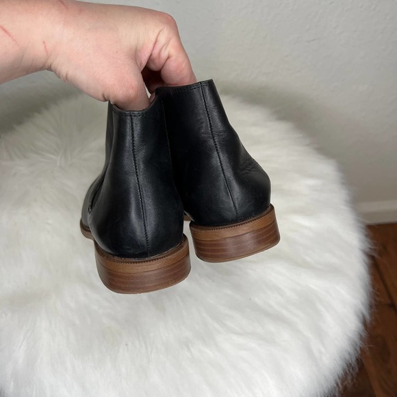 Clarks Taylor Shine Black Leather Chelsea Boot Size 8.5 - Picture 8 of 11